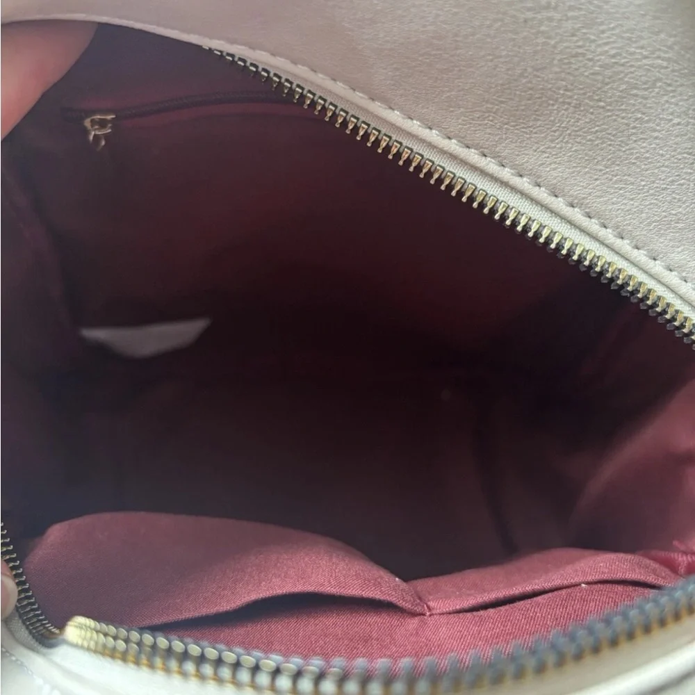 Quilted Leather Backpack Taupe Gold Chain Strap Zip Pocket Chic Bag - Picture 8 of 8